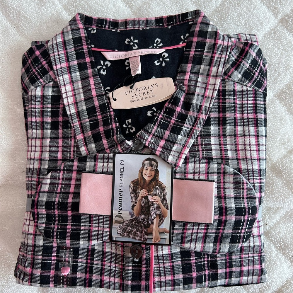 Victoria's Secret "The Dreamer” Flannel Pajama Set with Sleeping Mask Size M